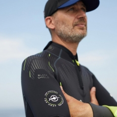 Comment réparer une combinaison en néoprène ?